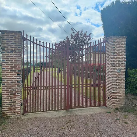 Maison De Maitre Avec Piscine Holiday home