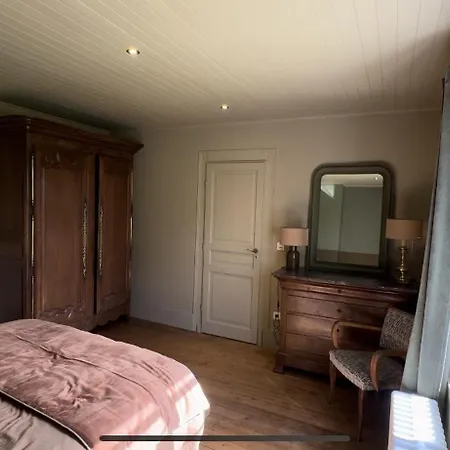 Holiday home Maison De Maitre Avec Piscine Quetteville