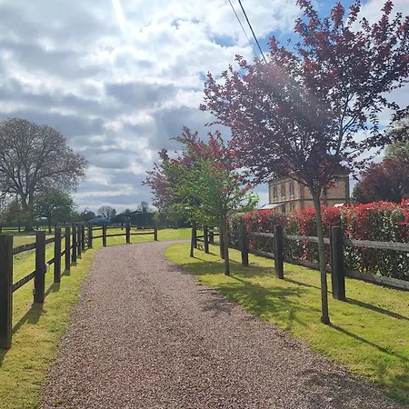 Maison De Maitre Avec Piscine Holiday home Quetteville