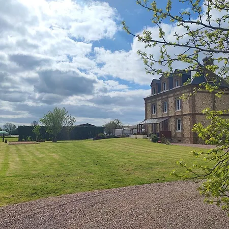 Maison De Maitre Avec Piscine Holiday home