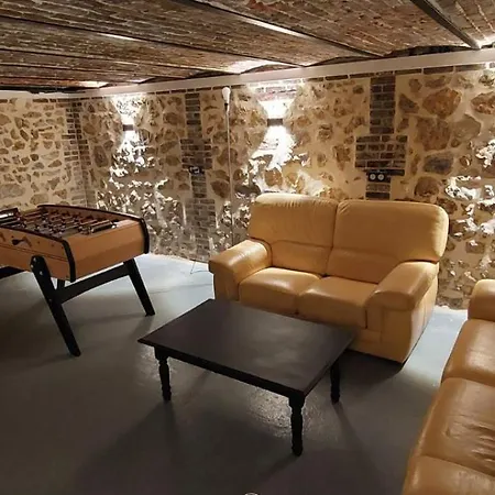 Maison De Maitre Avec Piscine Holiday home