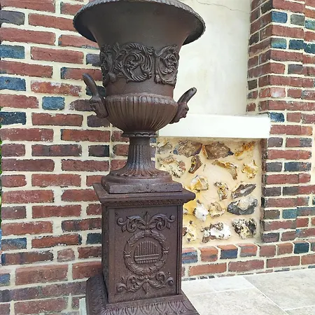 Maison De Maitre Avec Piscine Holiday home