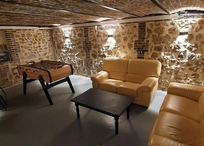 Maison De Maitre Avec Piscine Дом отдыха